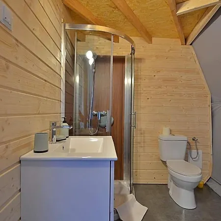 Slowly Glamping Osada Nad Woda 豪华帐篷