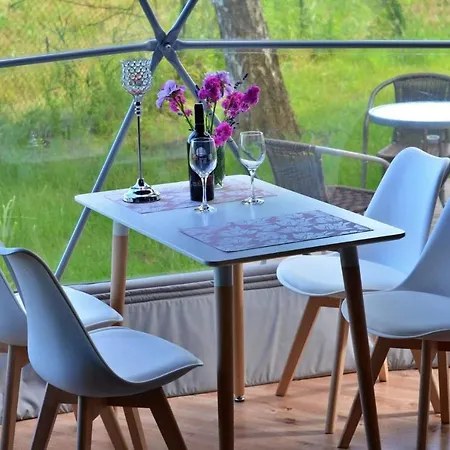 Slowly Glamping Osada Nad Woda *