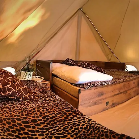 Luxusní stan Slowly Glamping Osada Nad Woda