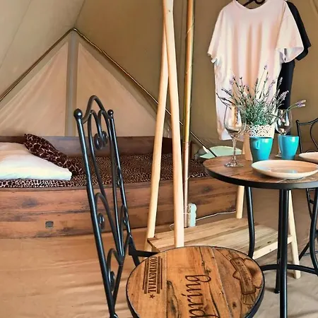 Lyxtält Slowly Glamping Osada Nad Woda *