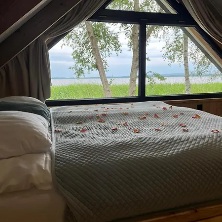 Slowly Glamping Osada Nad Woda *