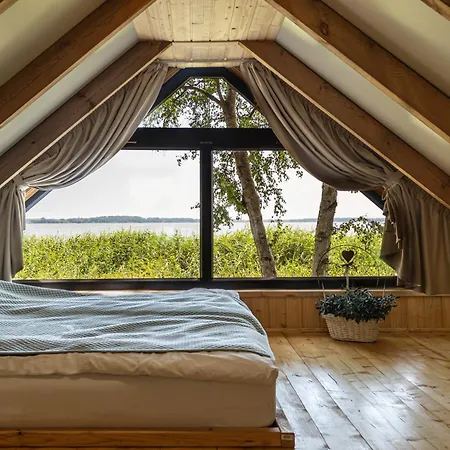 Luxusní stan Slowly Glamping Osada Nad Woda *