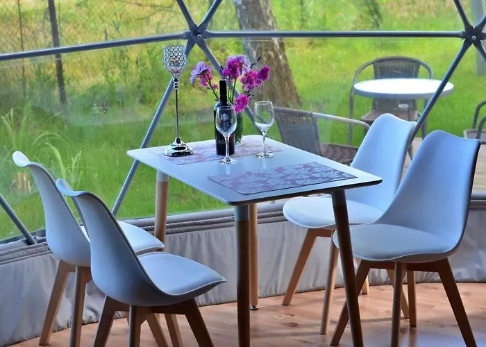 Slowly Glamping Osada Nad Woda *