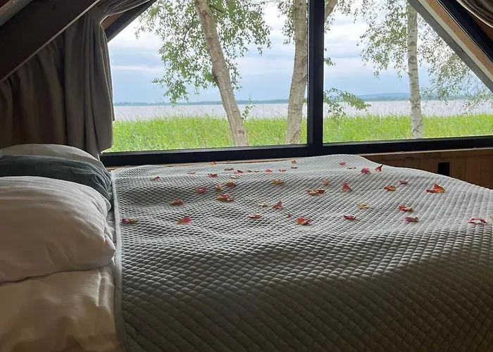 Slowly Glamping Osada Nad Woda *