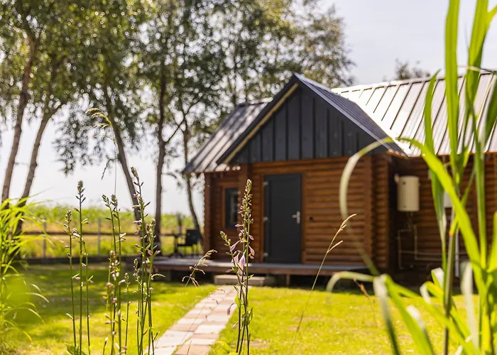 Luxusní stan Slowly Glamping Osada Nad Woda